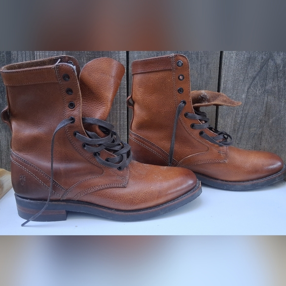 Frye Tan Leather Lace-Up Boots